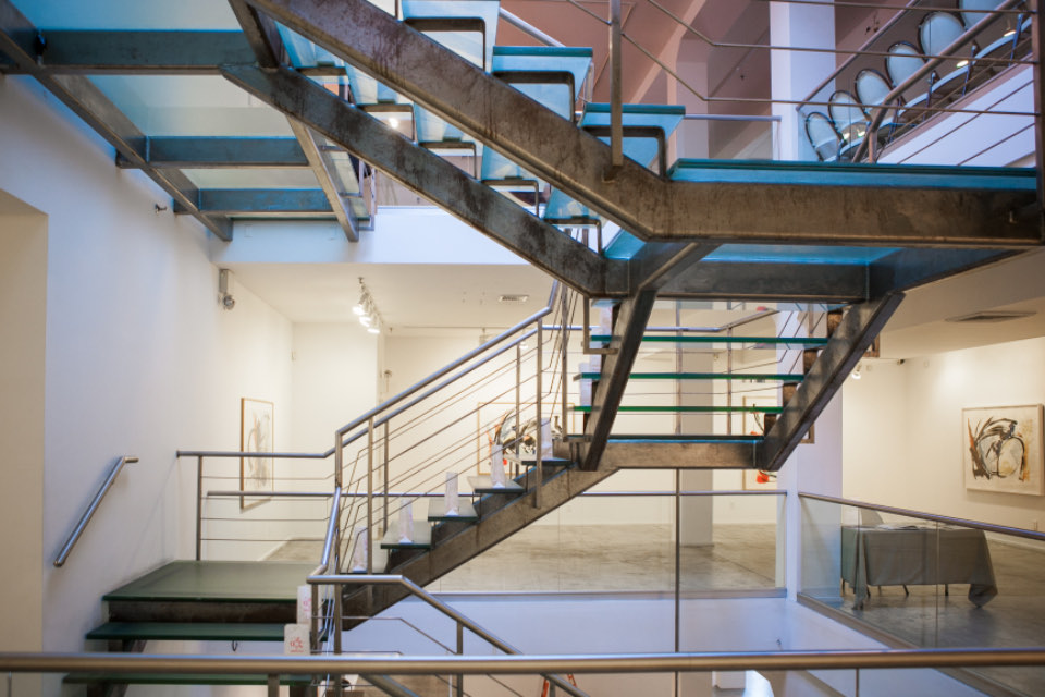 Escalier en bois massif fabriqué sur mesure
